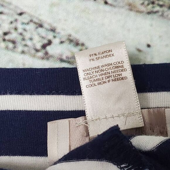 LOFT Petites Maxi Skirt XXSP Navy White Chevron Stripe Rayon Stretch Long Skirt - Picture 5 of 6